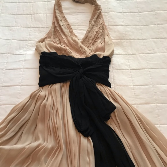 Cream halter midi dress with beautiful black sash. - Picture 2 of 3